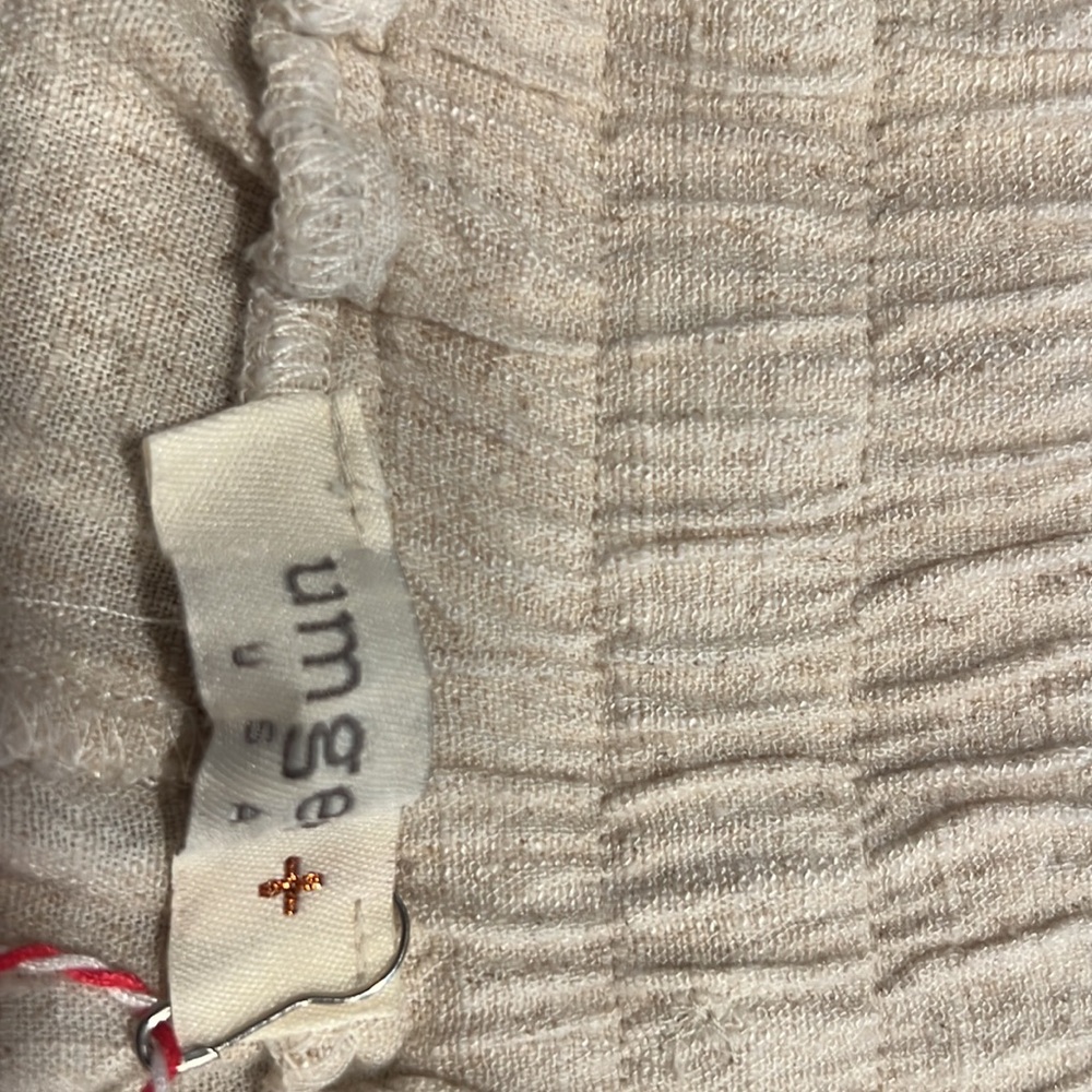 SOLD OUT- Umgee Womens Pant with Elastic Waist, Side & Back Pockets,Frayed Hem - Picture 5 of 6